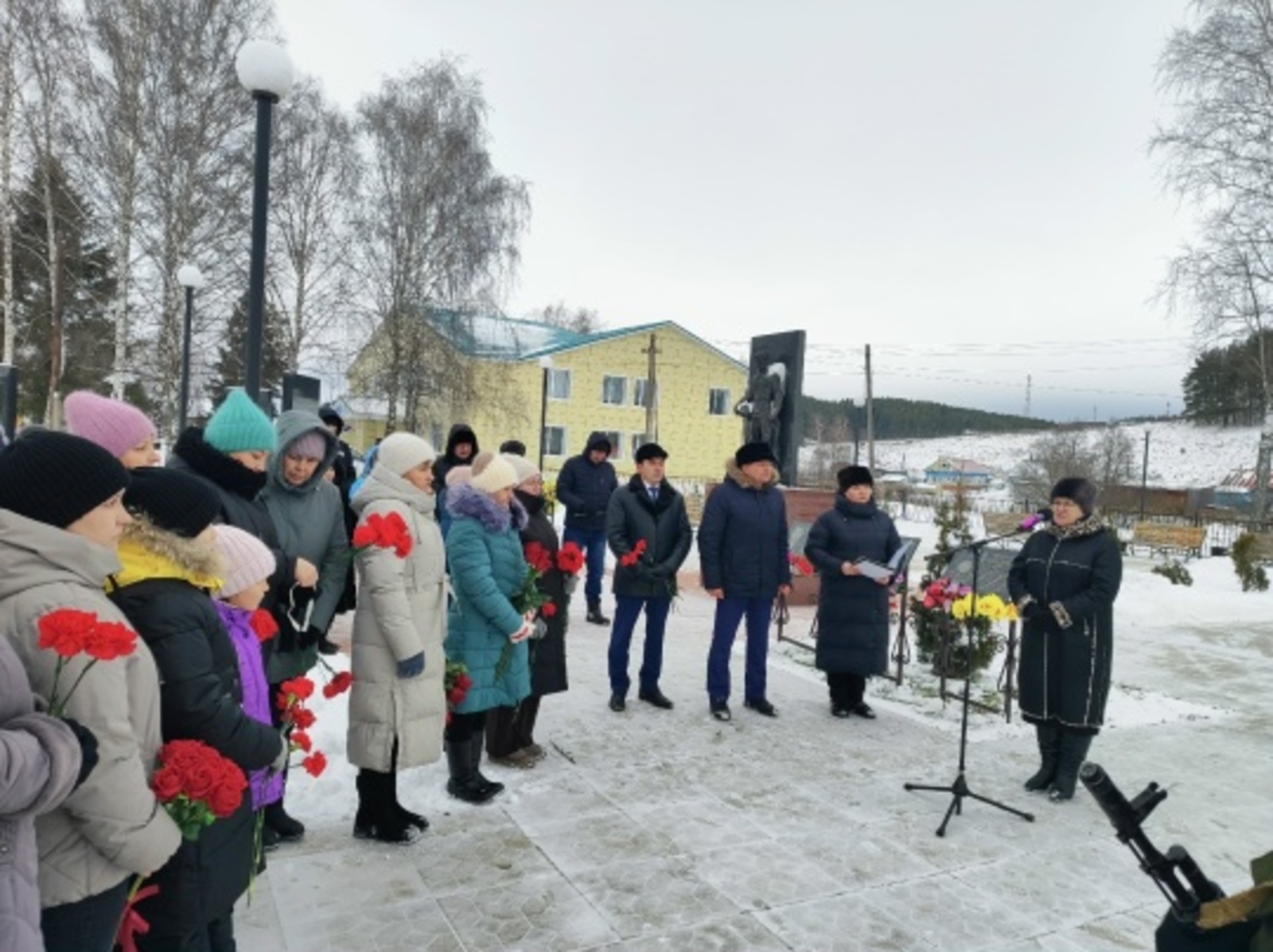 Священная память жива