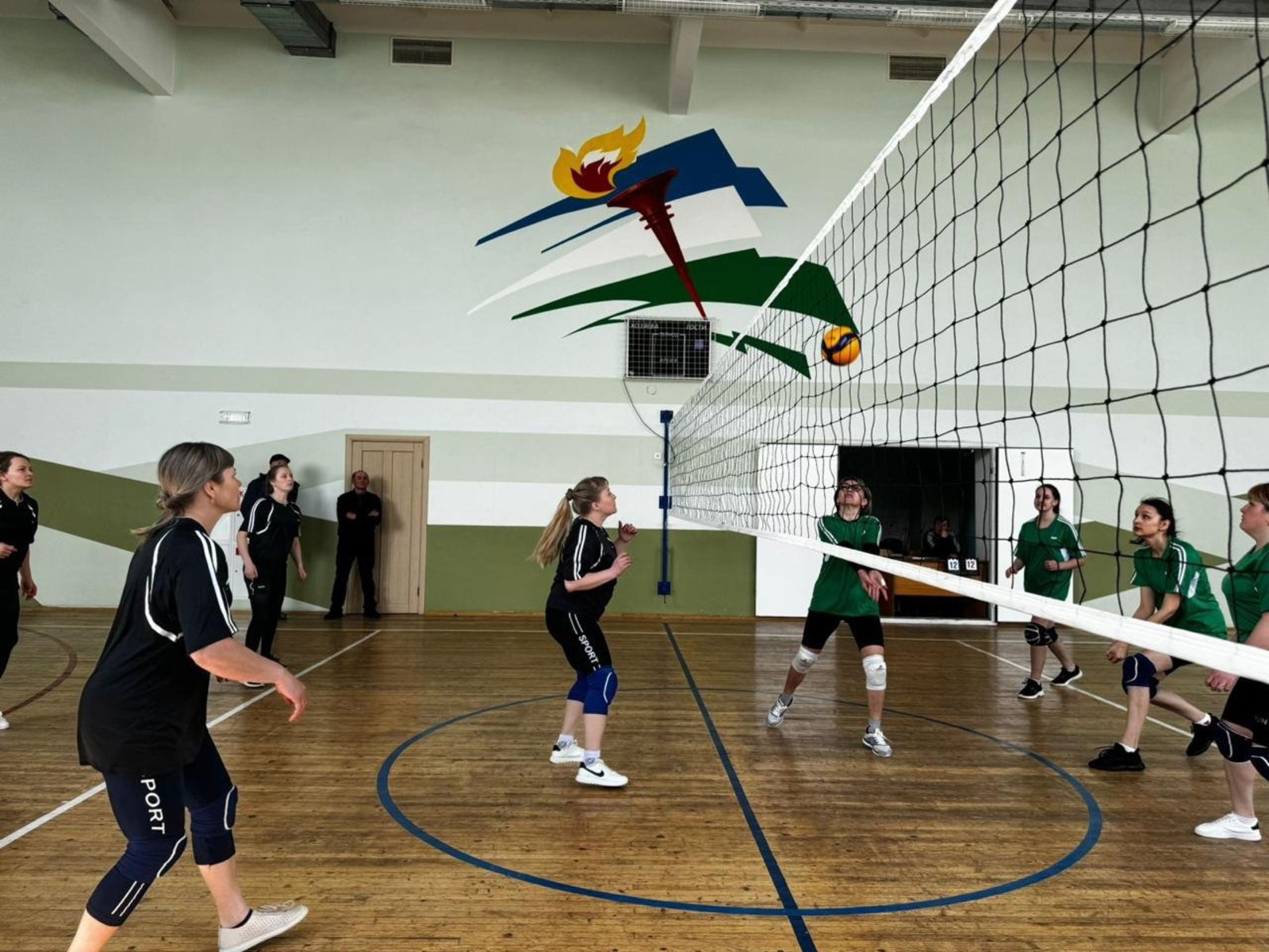 В Татышлинском районе прошли соревнования по волейболу среди команд сельских поселений