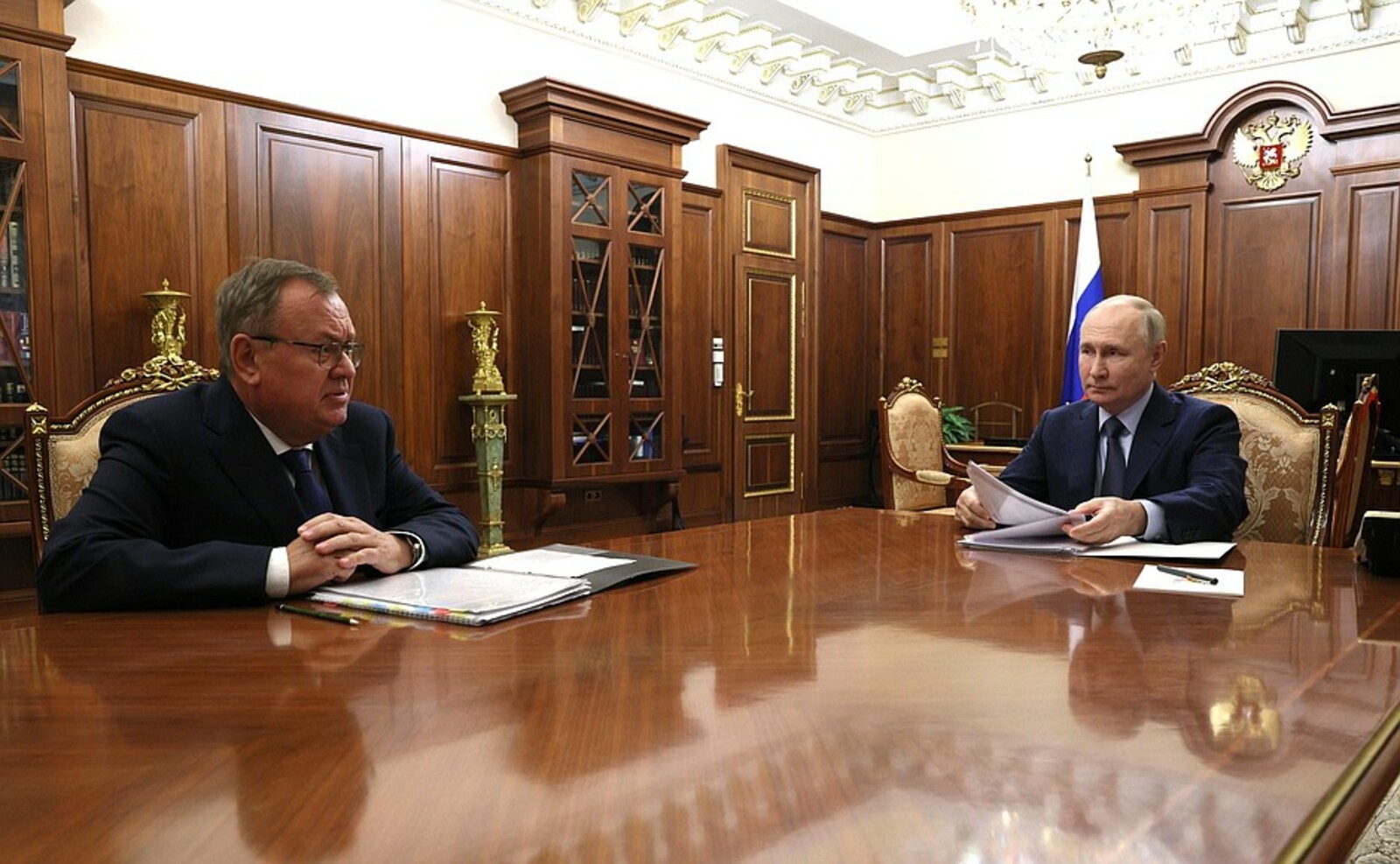Владимир Путин встретился с  главой ВТБ Андреем Костиным