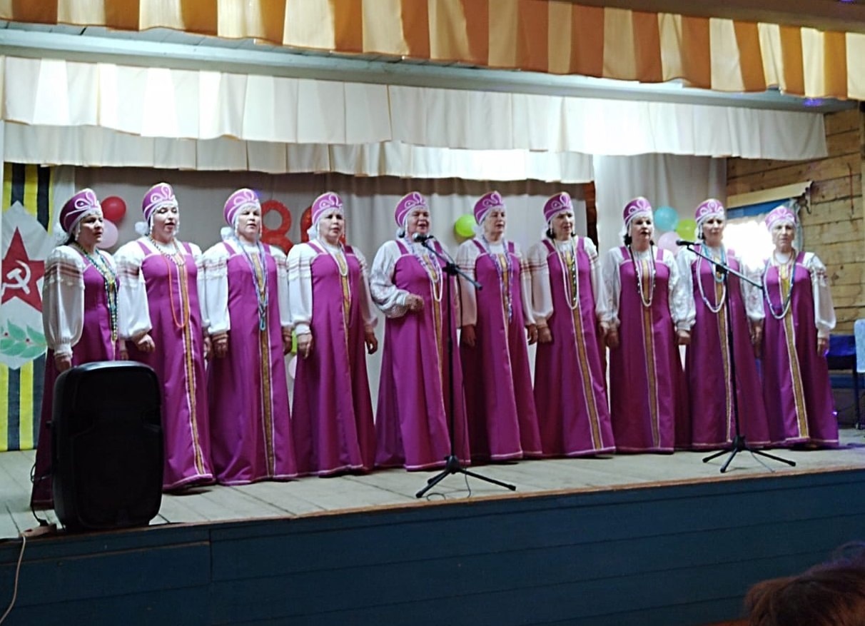 Яркий праздничный концерт в честь 80-летия Победы