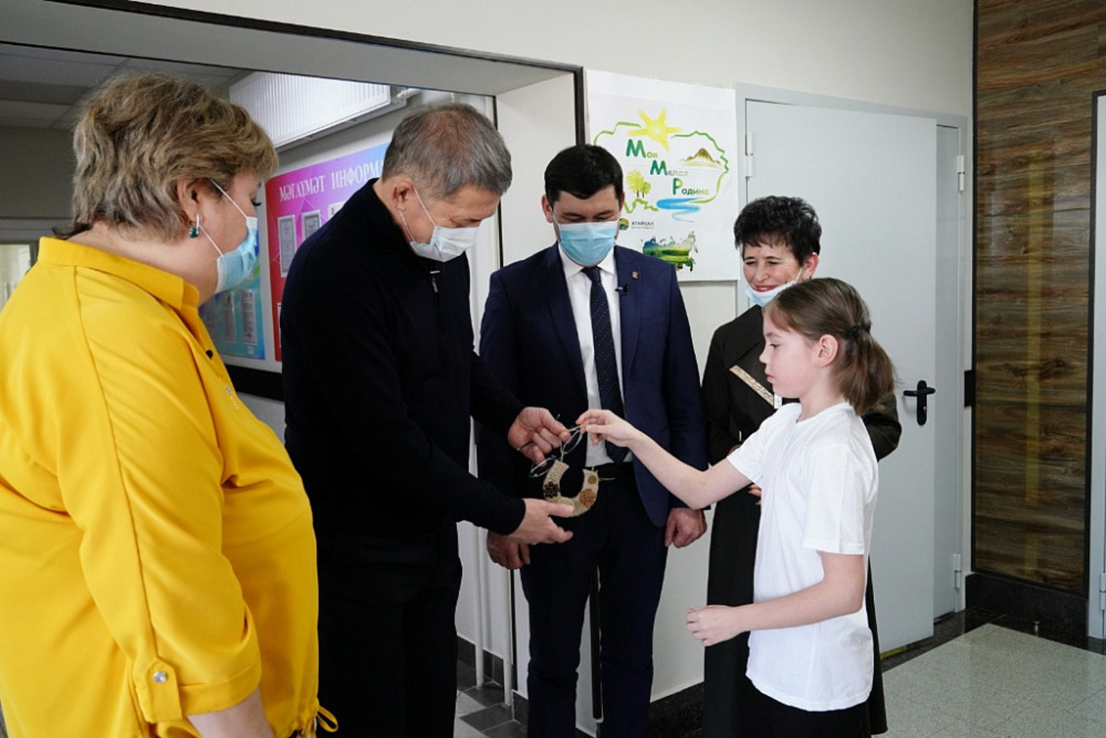 Находящийся в Татышлинском районе Радий Хабиров посетил детский реабилитационный центр