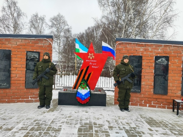 В с. Гарибашево состоялось открытие сквера Славы и Памяти.