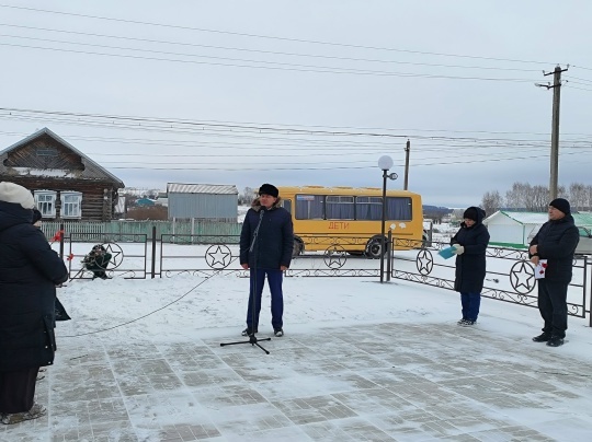 Священная память жива