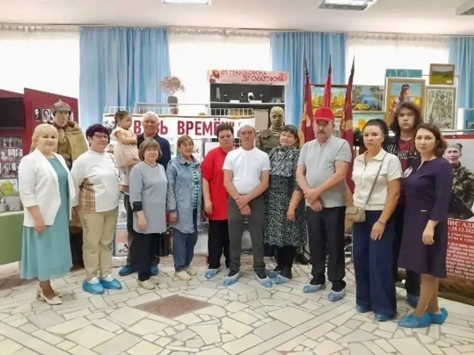 Прошла встреча  семейного клуба для «СВОих» .